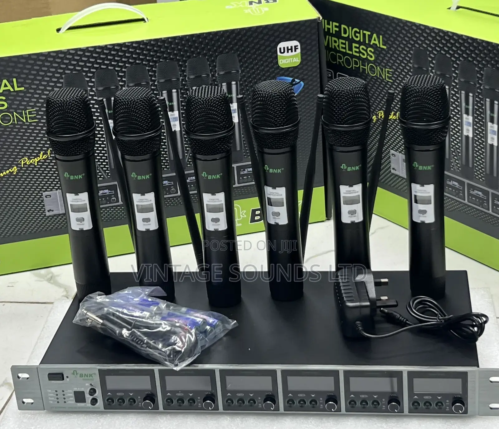 BNK ES600 Professional 6 Channels UHF Wireless Microphones