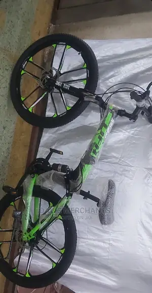 Sports Bike Size 26 Mechanical 8/3 Gears and Disc Brakes.