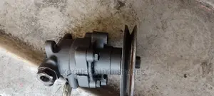 Power Steering Pump for Toyota Land Cruiser 75 Series .2H