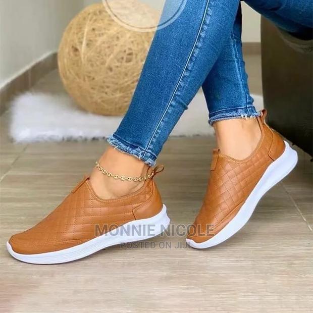 Ladies Comfy Low Shoes/Sneakers