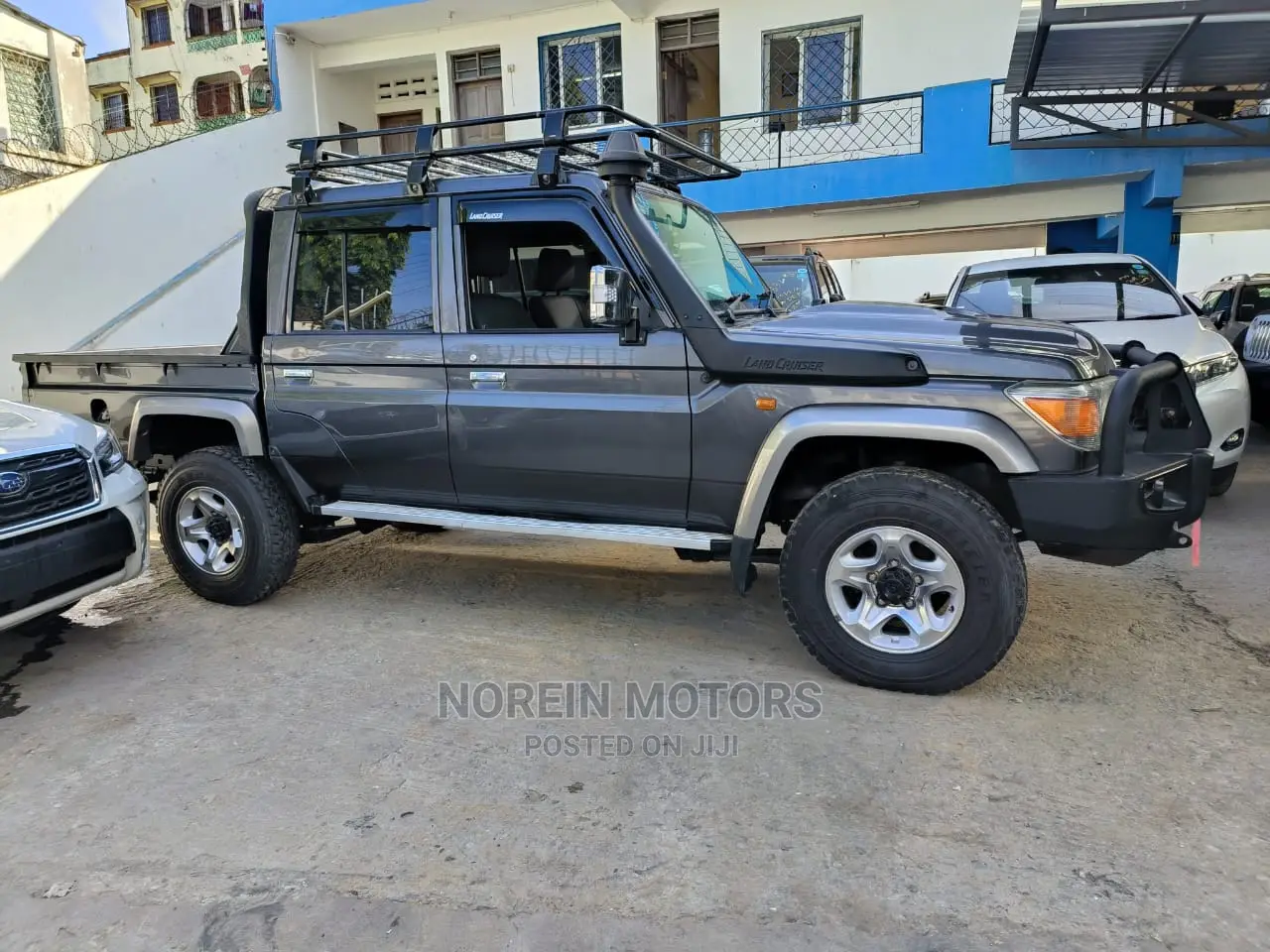 Toyota Land Cruiser 2017 Gray