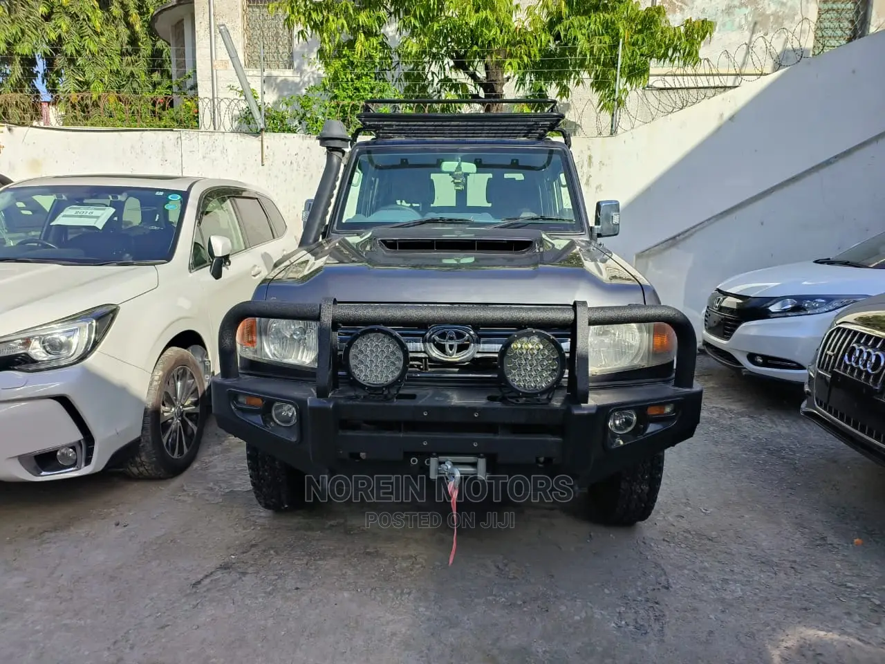 Toyota Land Cruiser 2017 Gray