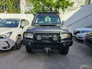 Toyota Land Cruiser 2017 Gray