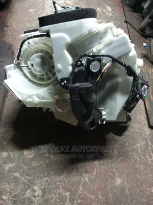 Nissan X-Trail NT32 Air Conditioner Assy.