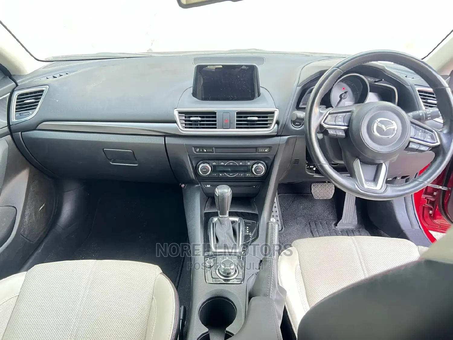 Mazda Axela 2016 Red
