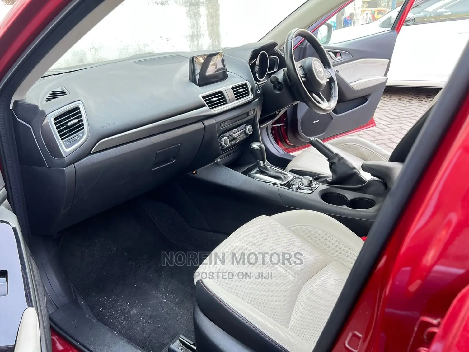 Mazda Axela 2016 Red