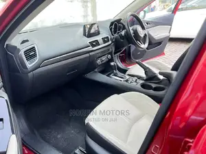 Mazda Axela 2016 Red
