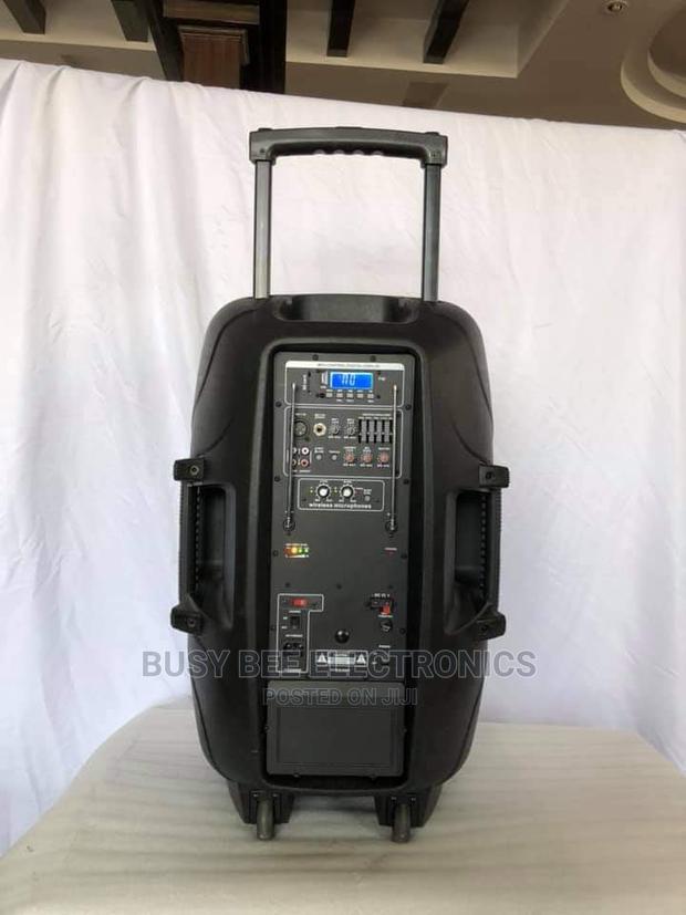 JBL 15" Powered Speaker - main view