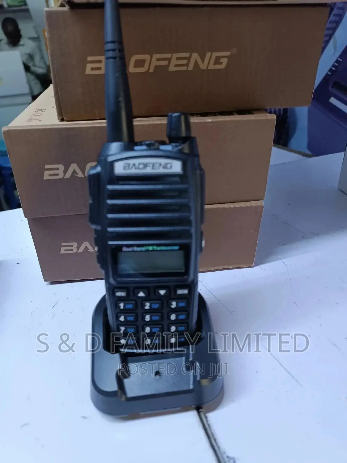 8KM Baofeng UV82 Walkie-Talkie