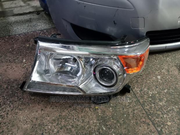 200 Series V8 2013 Headlights. - thumbnail 2