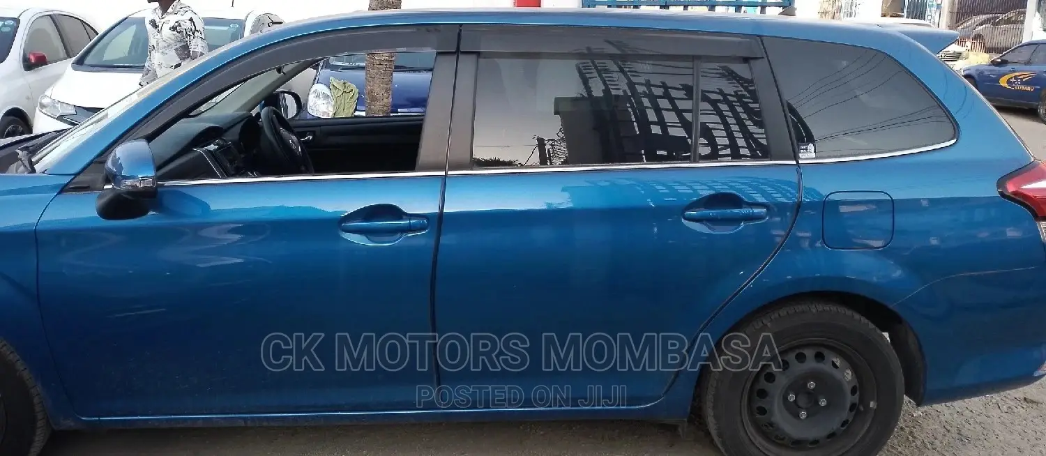 Toyota Corolla Fielder 2016 Blue