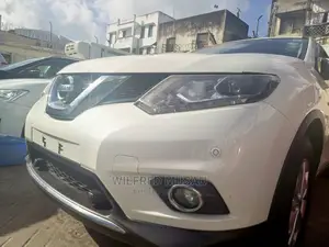Nissan X-Trail 2015 White
