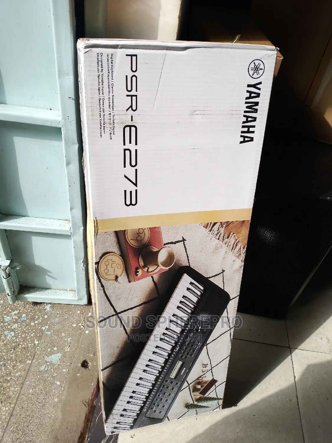 Yamaha PSR E273 Keyboard