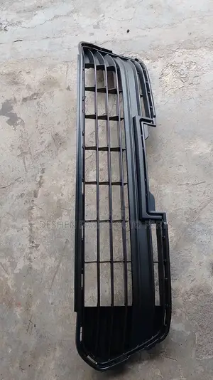 Harrier 2018 Lower Grill