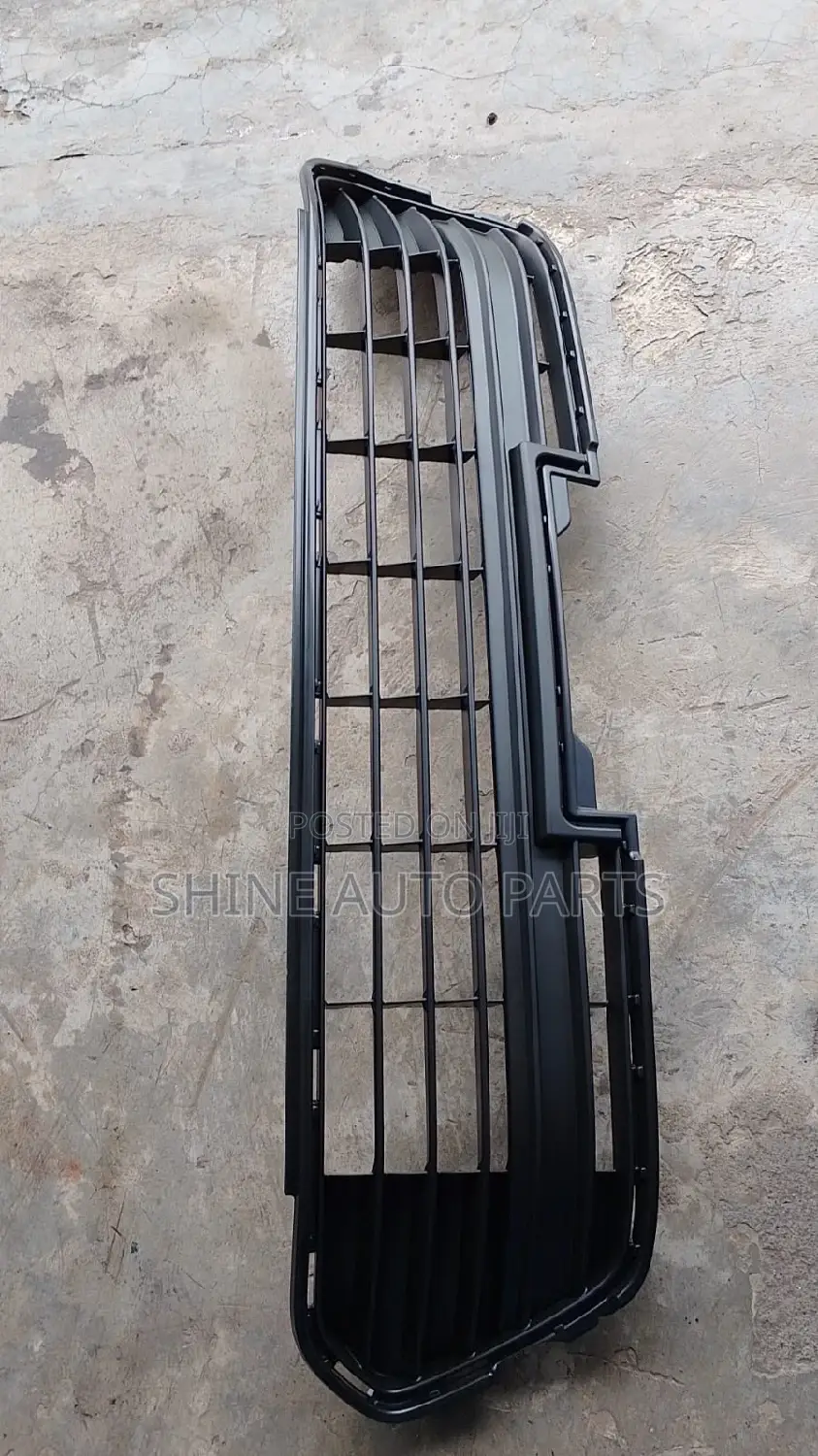 Harrier 2018 Lower Grill