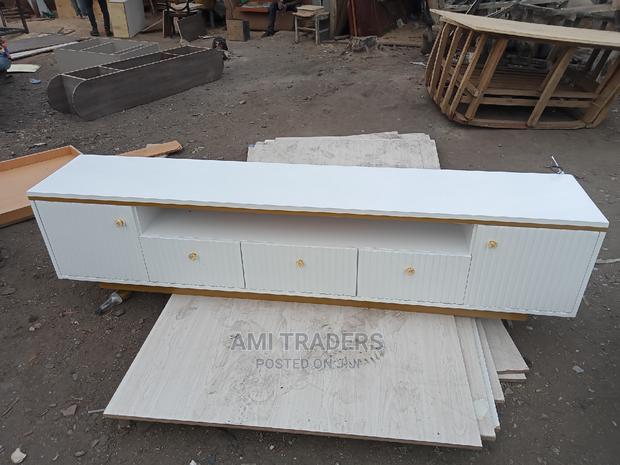 7ft Golden Stand for Big Screens - main view