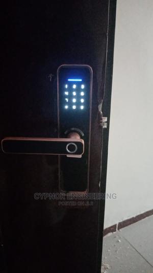 Biometric Intelligent Lock With Enhanced Accuracy - thumbnail 2