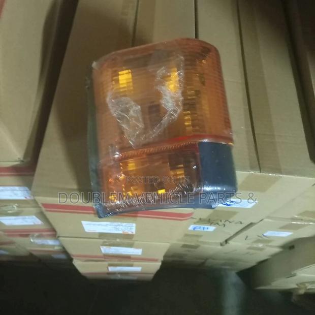 Cornerlamp Isuzu FSR/FRR/FTR Old Model - main view