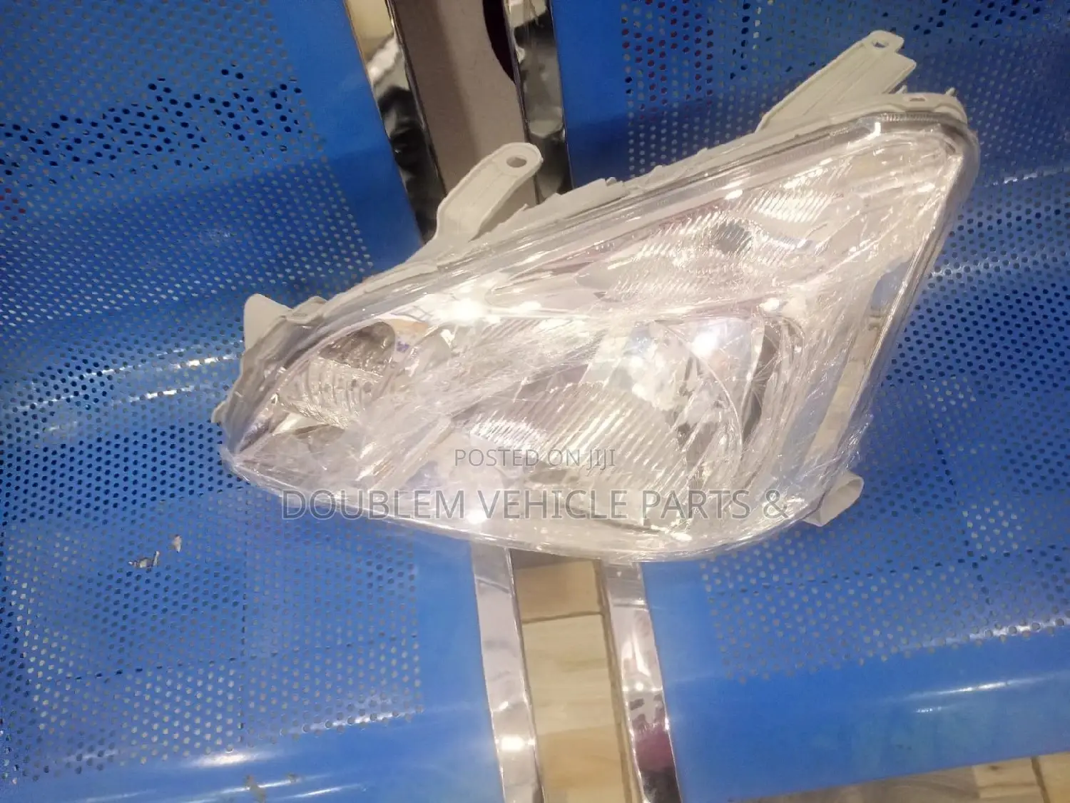 Headlamp Toyota Premio 2001/2002/2003/240/2004 Non Xenon