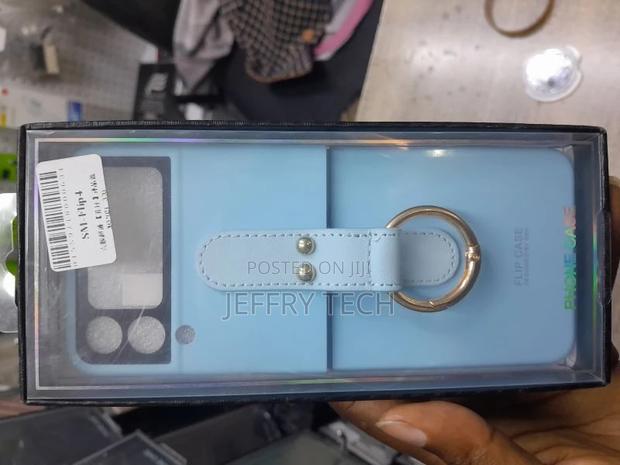 Samsung GALAXY Z Flip4 Case With Metal Ring - main view