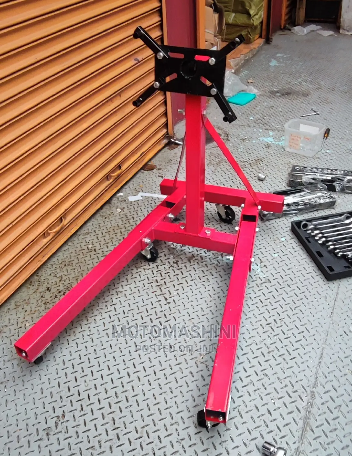 Rotating Vehicle Engine Repair Stand