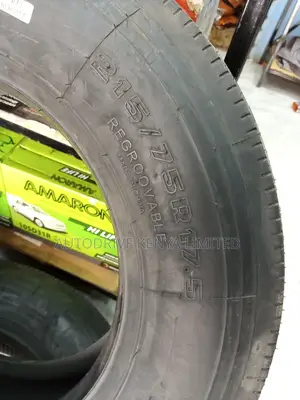 215/75r17.5 Sportrak
