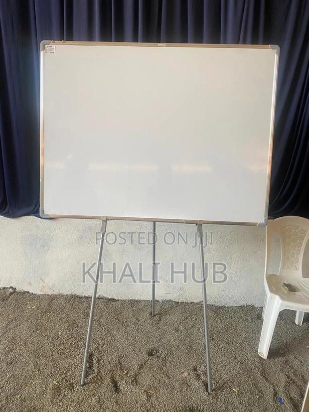 Whiteboard Whiteboard White Board With Three Legs Whiteboard - main view