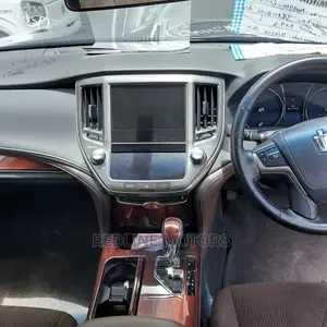 Toyota Crown 2016 Blue