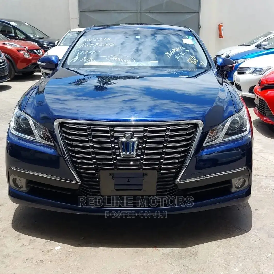 Toyota Crown 2016 Blue