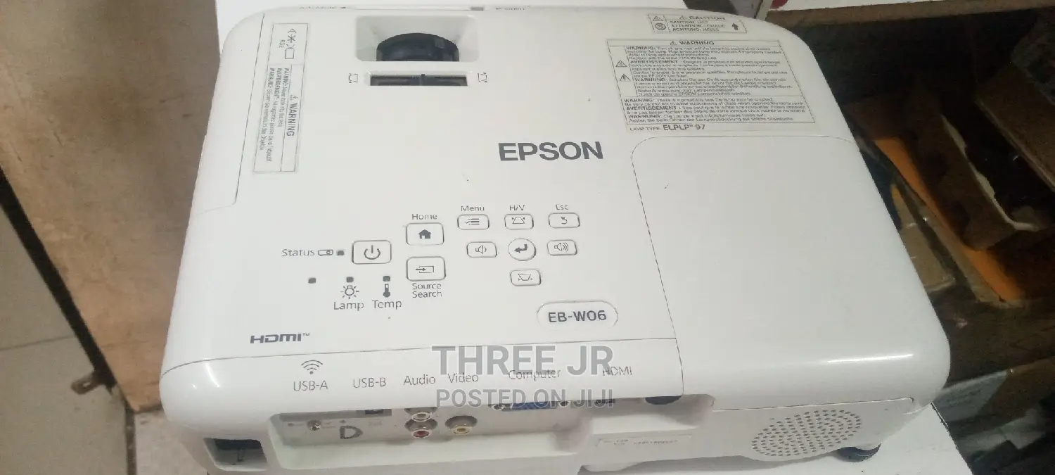 Ex-Uk Epson EB-W06 Projector With 3600lumens