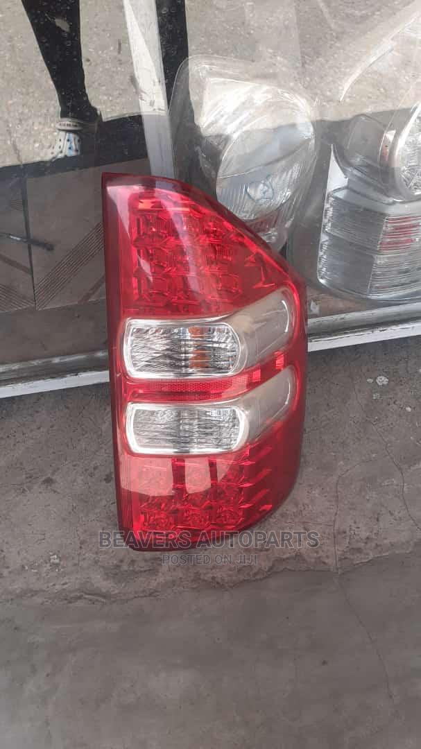 Noah 2010-2012 Taillight