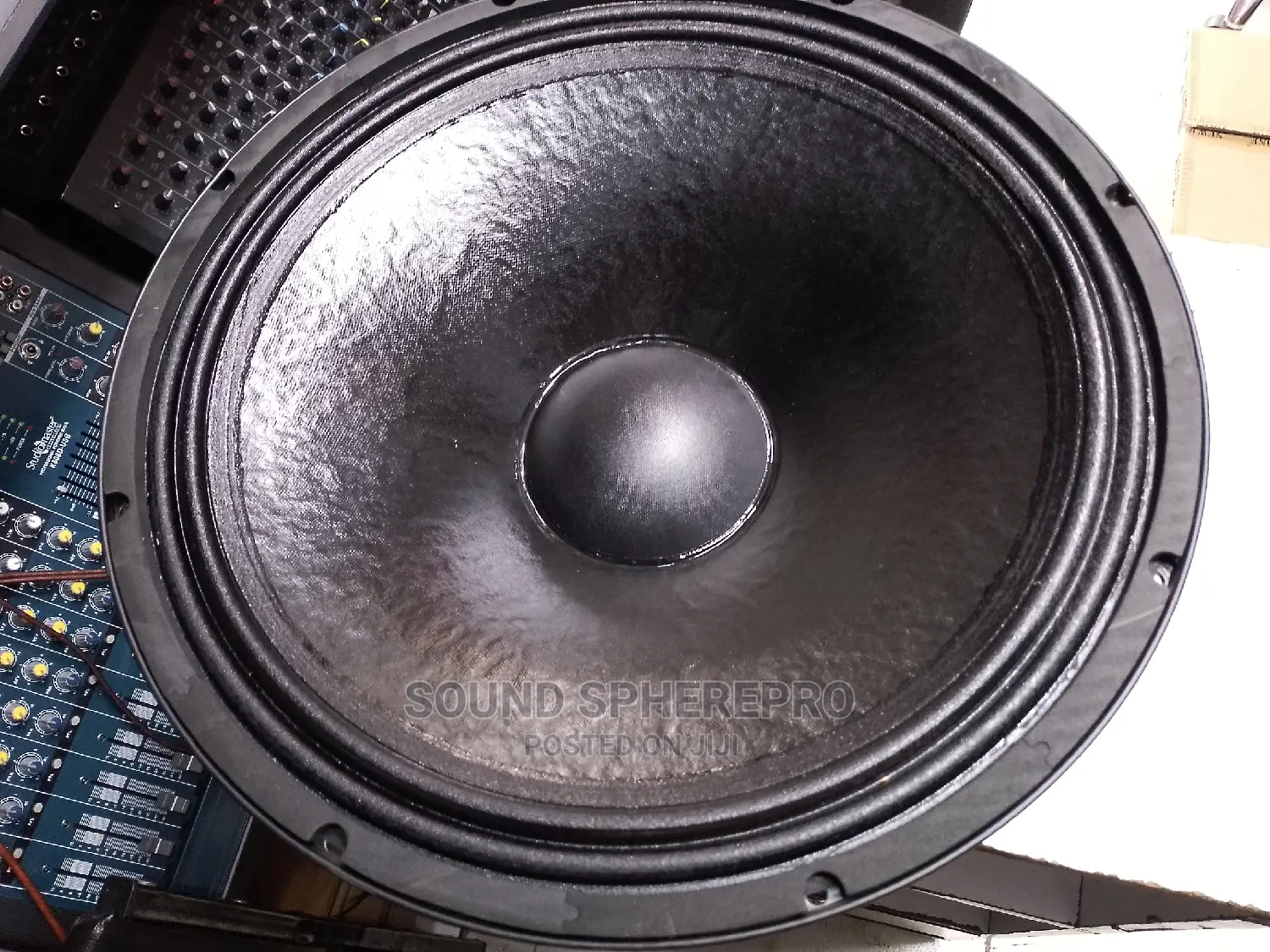 BM 18az-20 Bass Speaker
