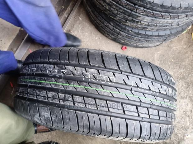 Tyre Size 215/55r17 Boto - main view