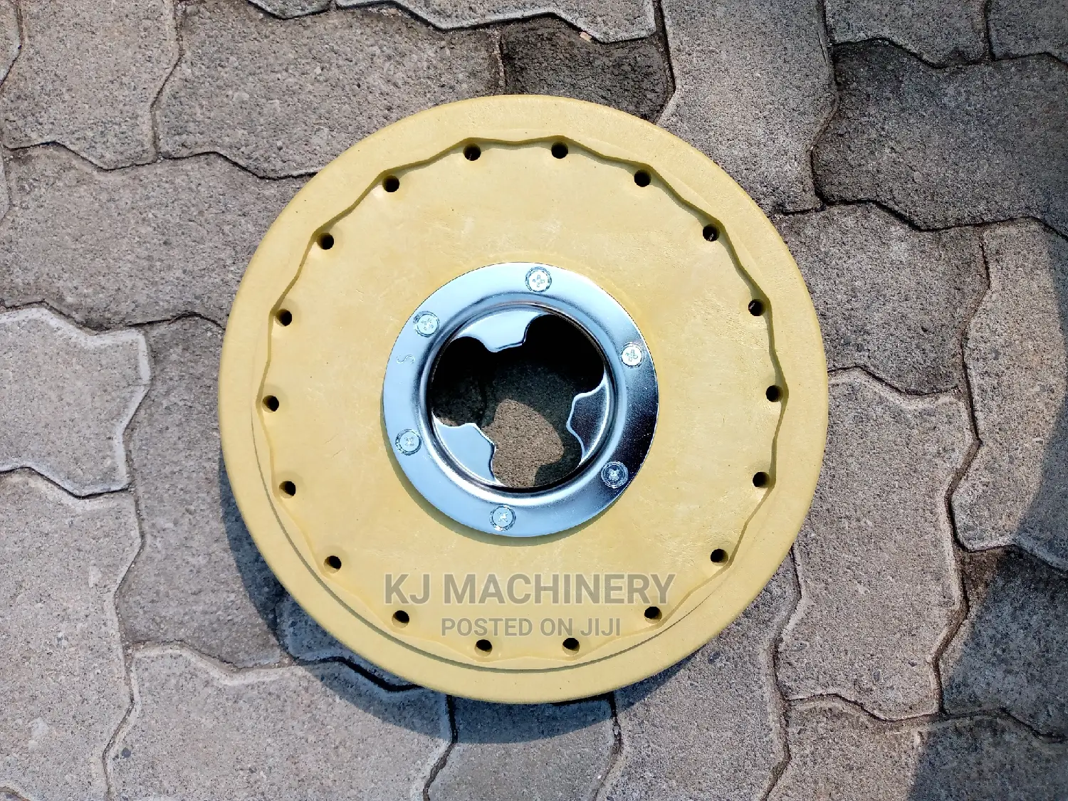 Carpet Scrubber Machine. - Domestic