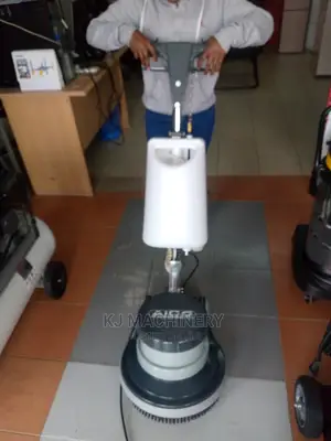 Carpet Scrubber Machine. - Domestic