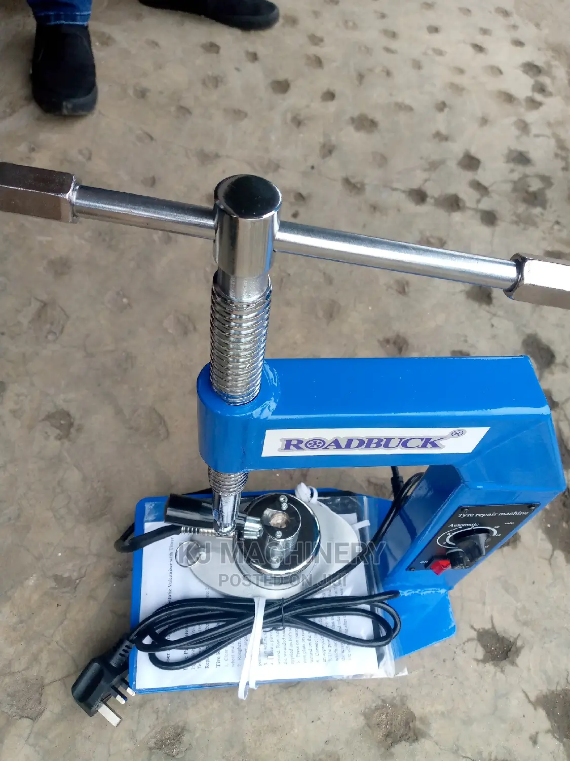 Tyre Vulcanizer Machine