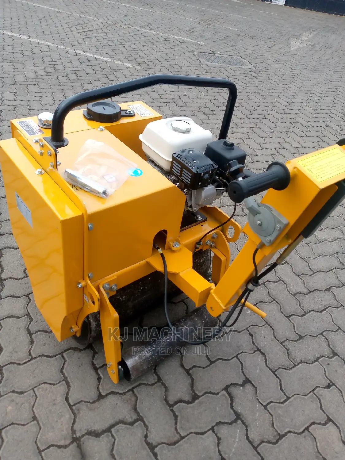 Single Vibratory Roller Drum -1.5 Tonnes