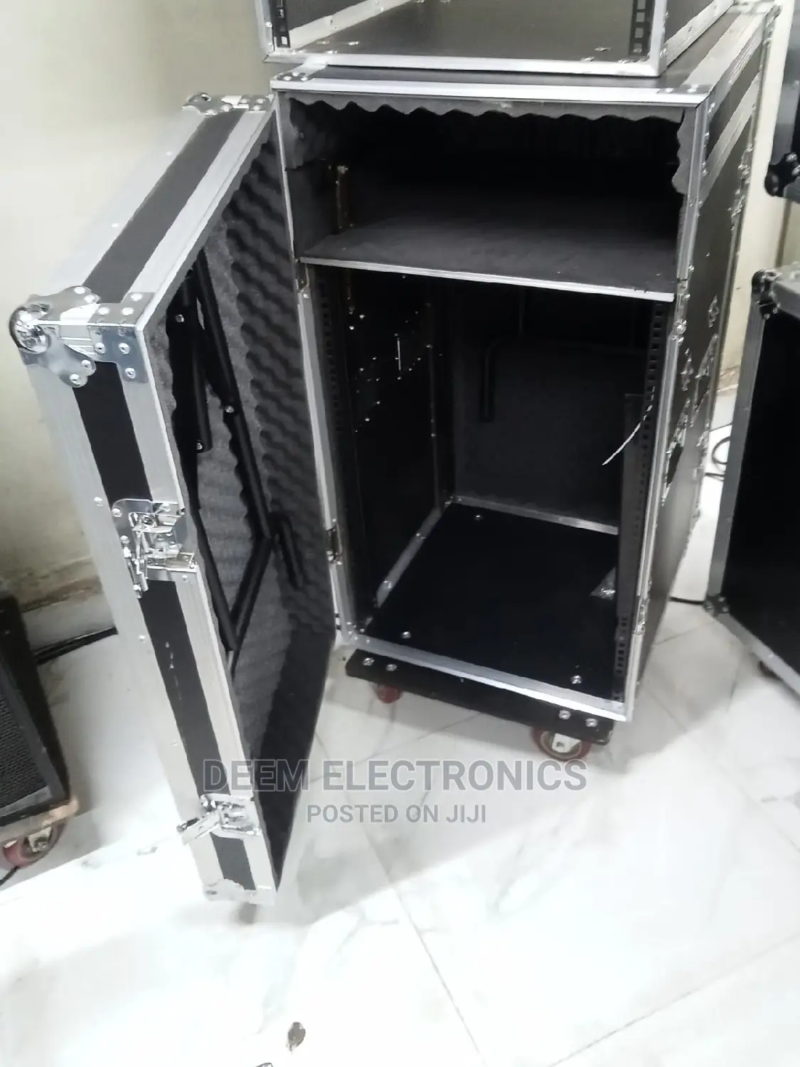 Rack 16units