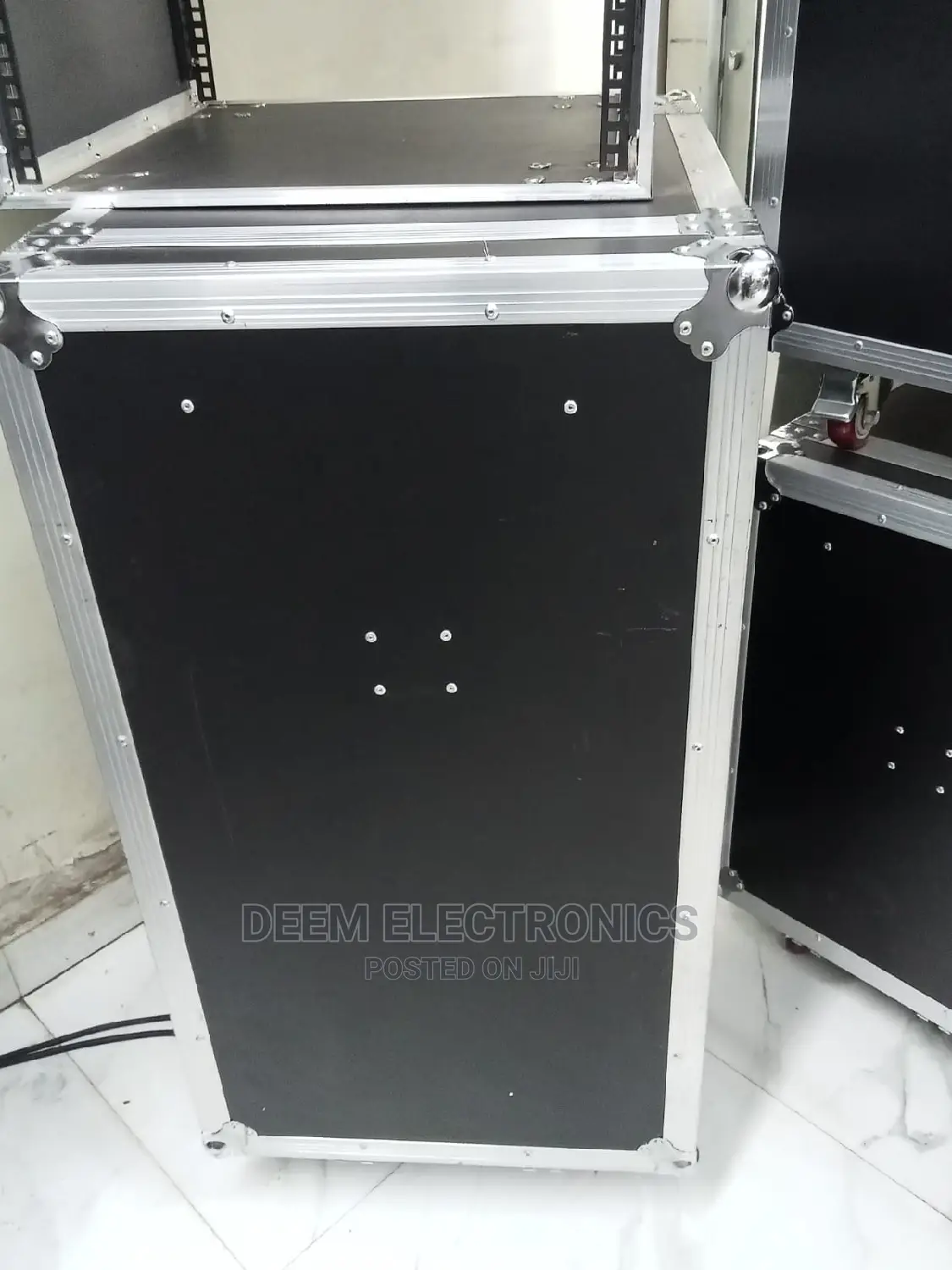 Rack 16units
