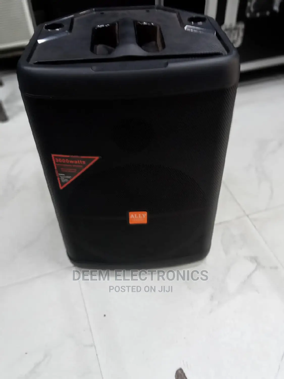 Powered Speaker 15"