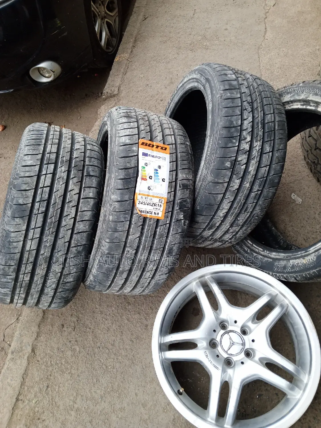 245/40zr18 Vantage Tire