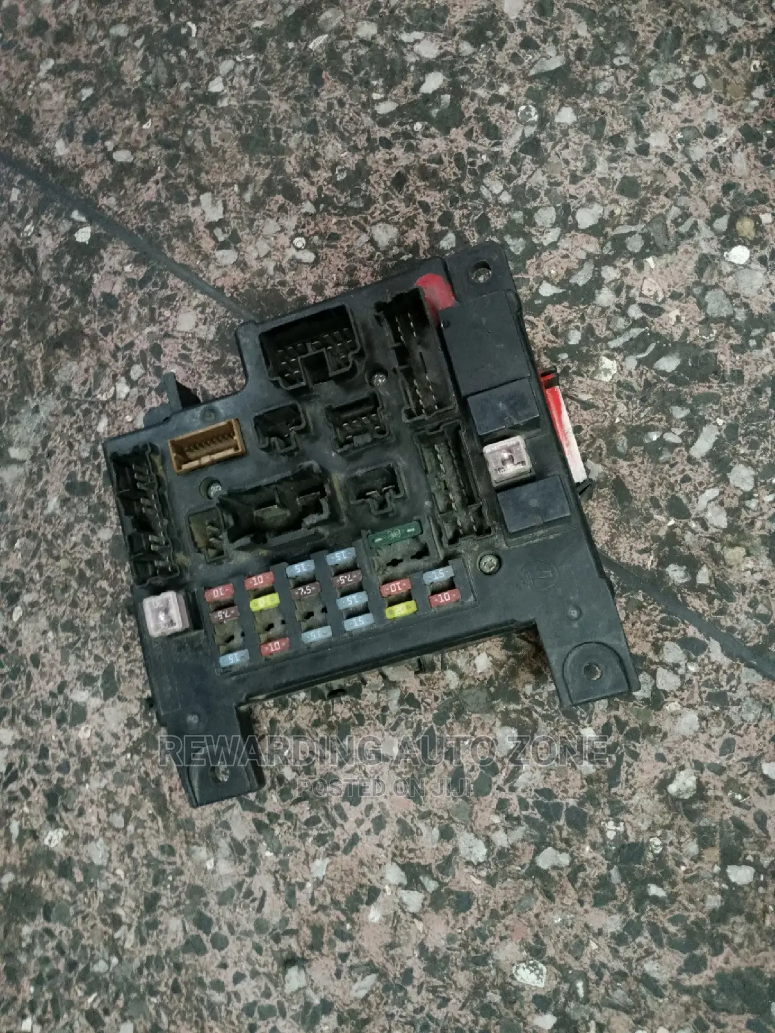 Mistubishi Outlander 2008 Fuse Box.