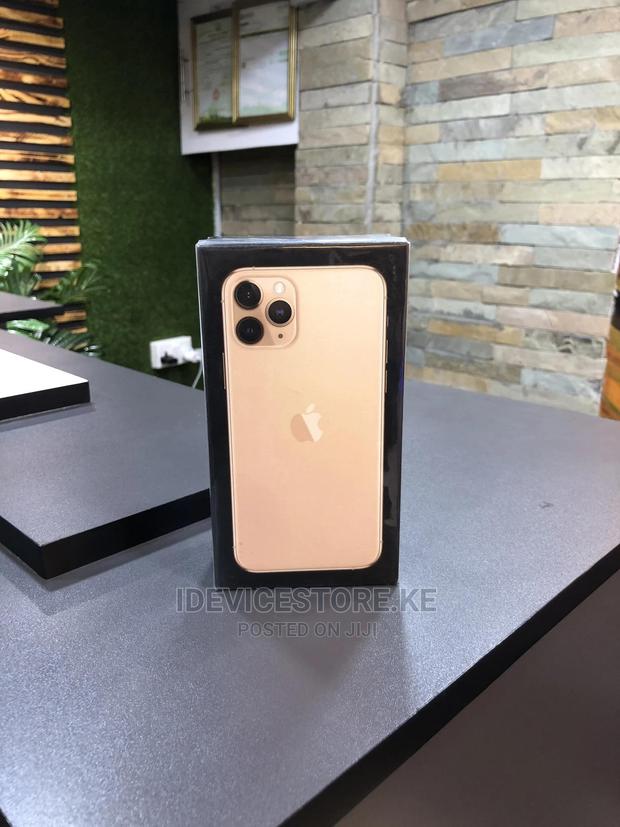 New Apple iPhone 11 Pro 256 GB Gold - main view