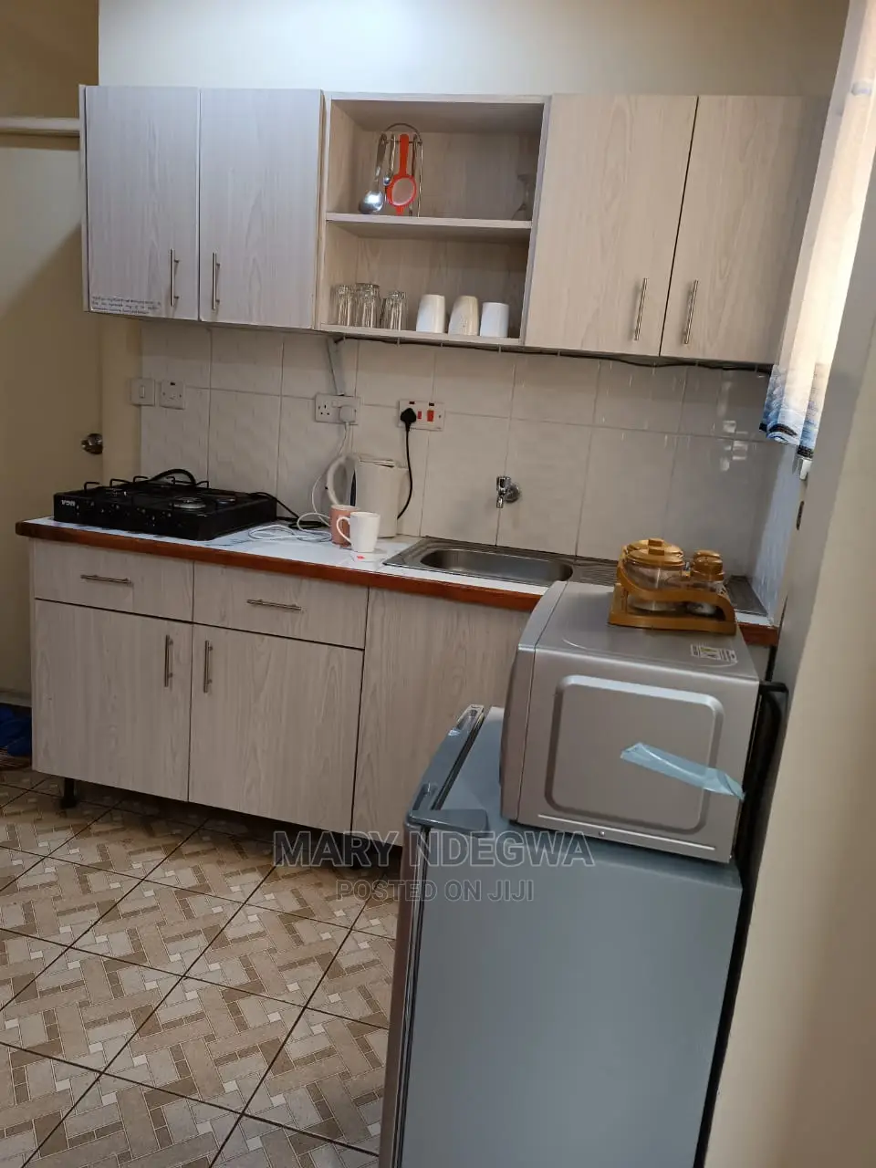 Air BNB Studio in Ngara With a Rooftop Pool and Cityview