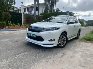 Toyota Harrier 2017 White