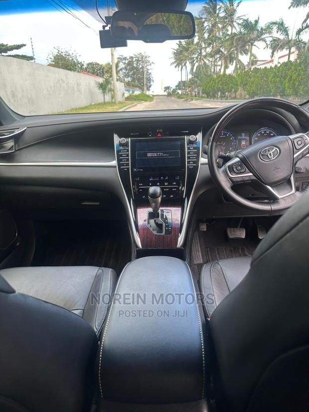 Toyota Harrier 2017 White - thumbnail 3