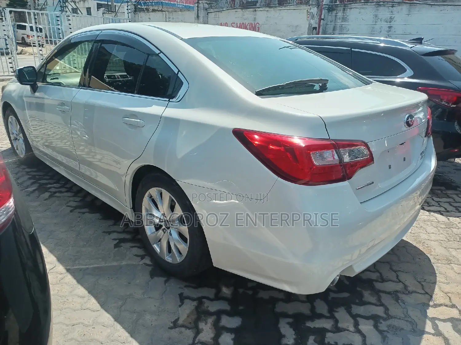 Subaru Legacy 2.5i AWD 2016 White