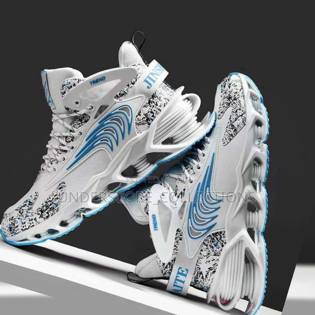 Unisex High-End Casual Wear Shoes
