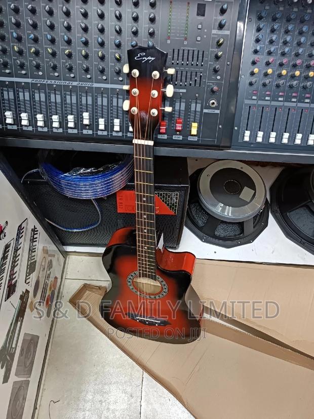 Size 38 Semi Accoustic Guitar - thumbnail 5