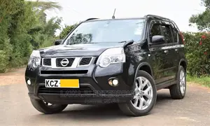 Chauffeured Car - Nissan Xtrail for Hire (4*4)